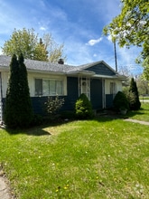 Building Photo - 1313 Louis Ave