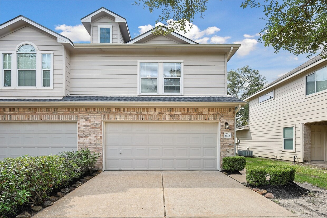 Primary Photo - 1115 Eden Park Ln