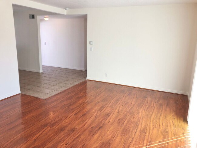 Foto del edificio - Amazing Single Family Home Located in desirable Huntington Beach!