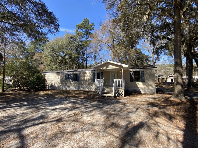 Building Photo - 304 Holly Hill Rd