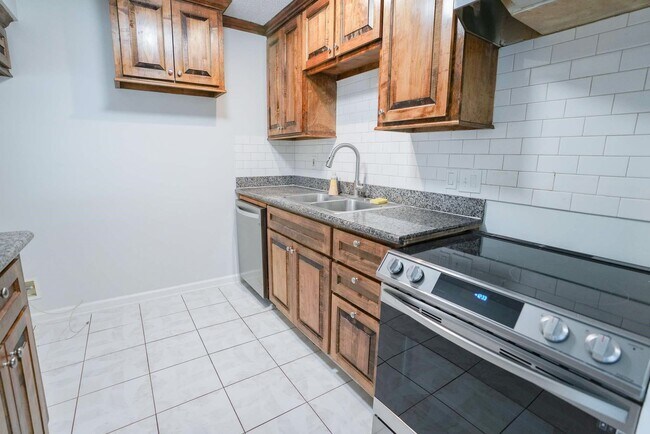 Foto del edificio - 1255 Witte Rd