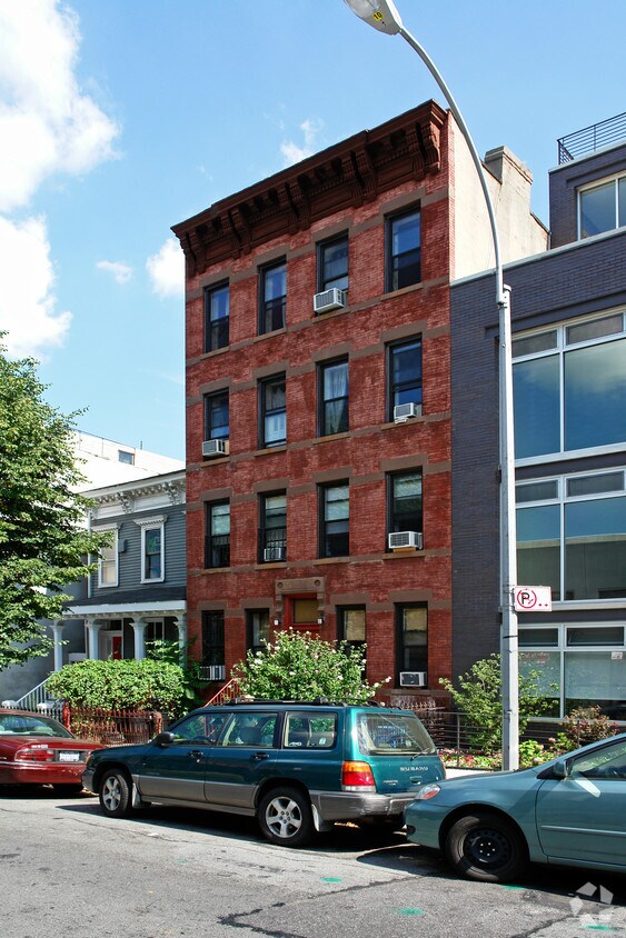 Primary Photo - 351 13th St