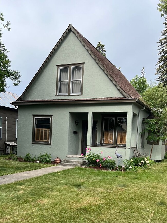 Building Photo - 306 Lupfer Ave