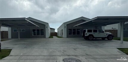 Building Photo - 1420 E Hibiscus Ave