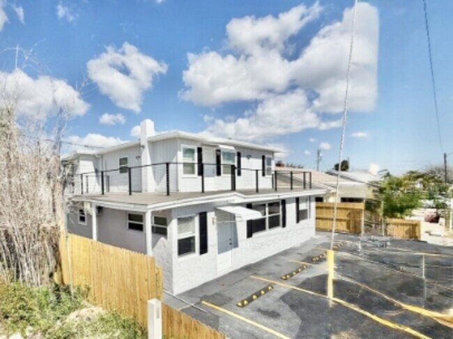 Foto del edificio - 80 146th Ave