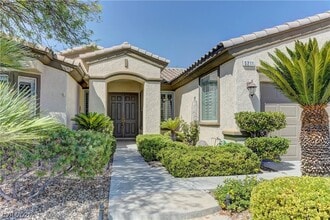 Building Photo - 5211 Vedra Ct