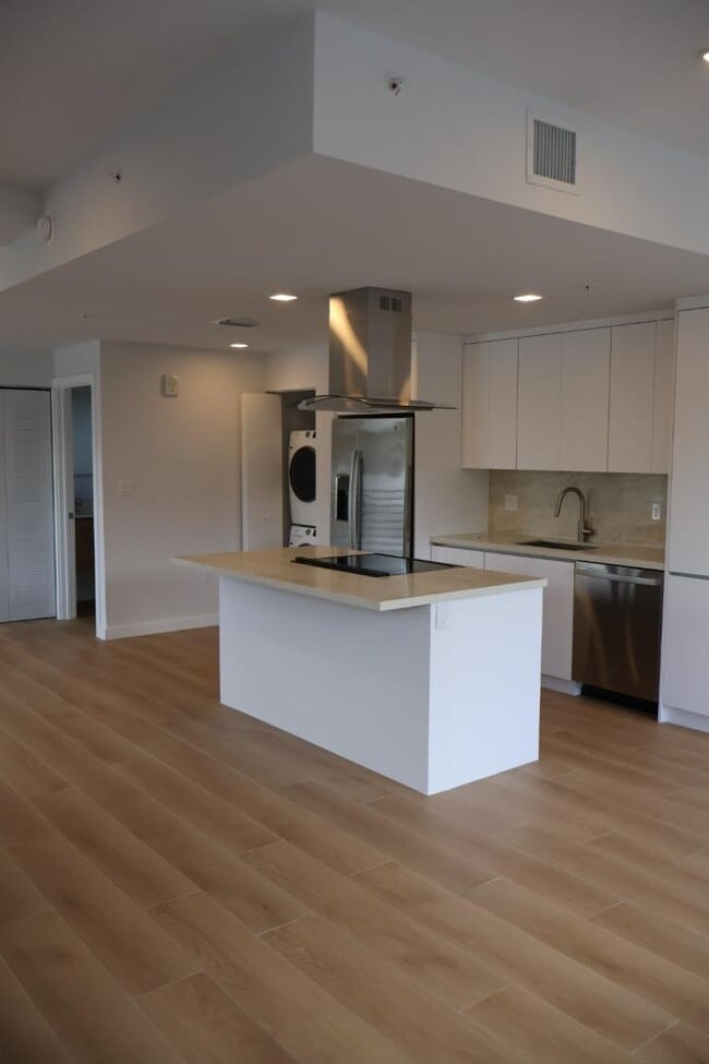 Foto del edificio - 1376 SW 4th St