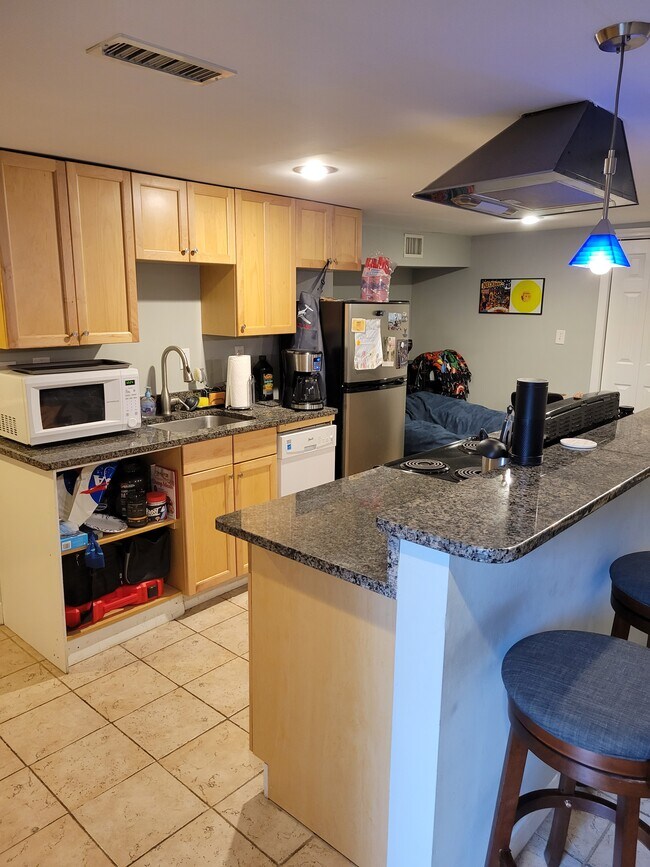 Foto del edificio - 2807 11th St NW