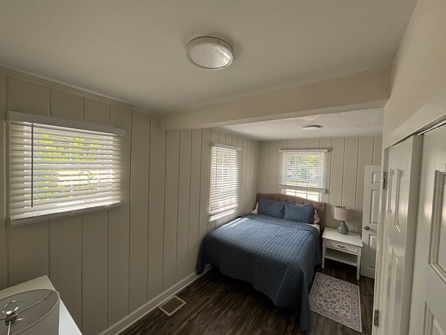 Foto del edificio - 1231 Brookwood Dr