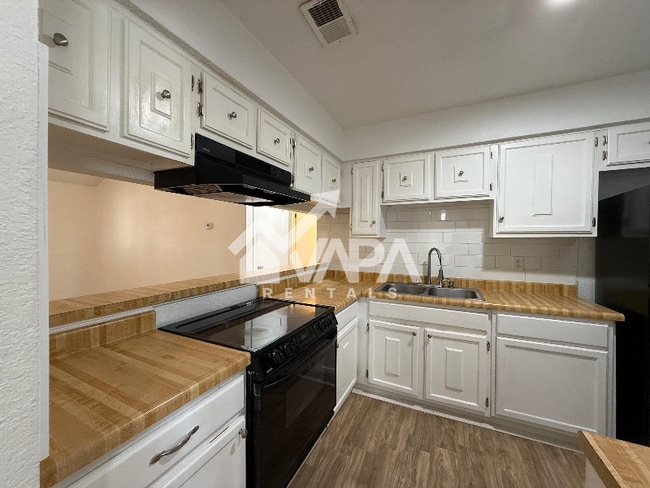 Building Photo - 6507 Ridge Peak Dr