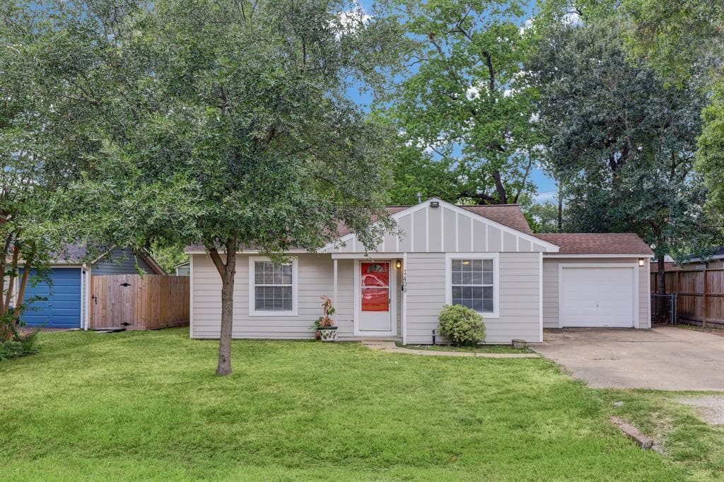 Primary Photo - 1409 Zora St