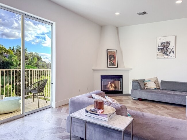 Building Photo - 974 Nordica Dr