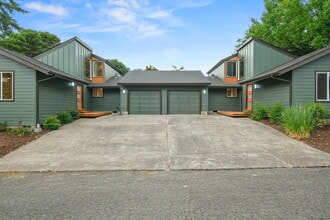 Building Photo - 8027 SW 103rd Ave