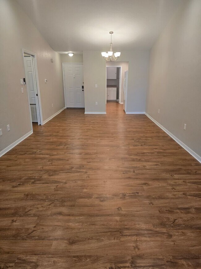 Building Photo - Gorgeous 2/2/1 carport Condo in Citrus Hil...