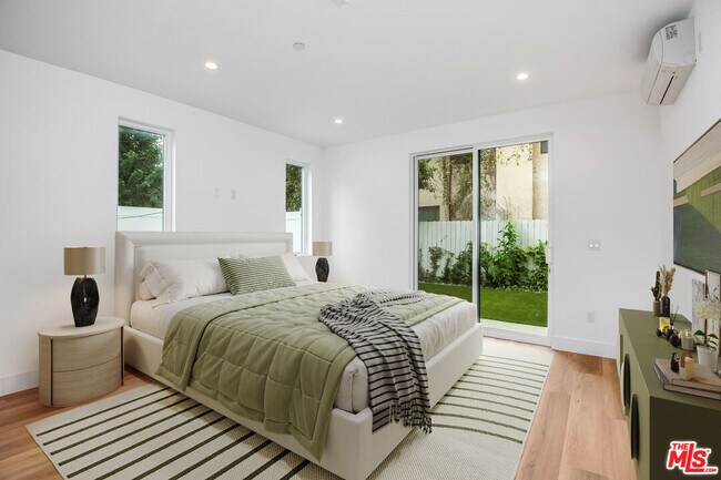 Foto del edificio - 5321 Ben Ave