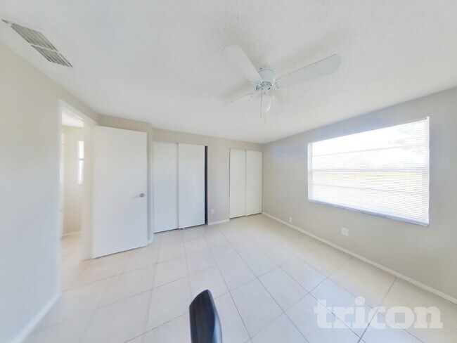 Building Photo - 10108 Hickory Hollow Ct