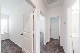 Building Photo - 26047 Steele Flower Dr