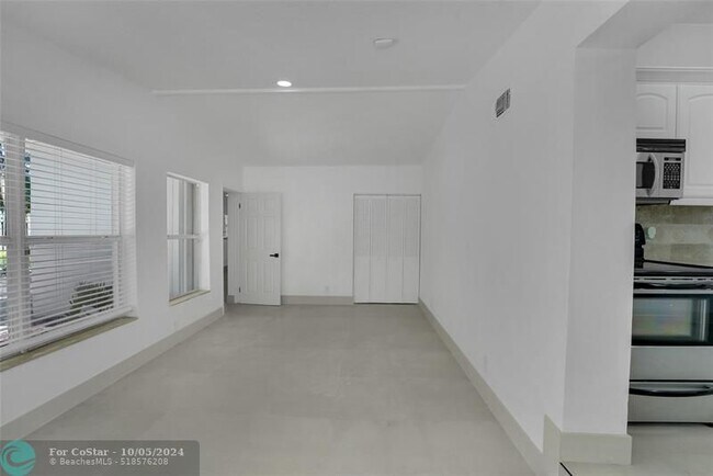 Foto del edificio - 812 NE 4th Ave