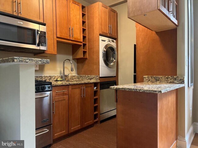 Foto del edificio - 6645 Georgia Ave NW