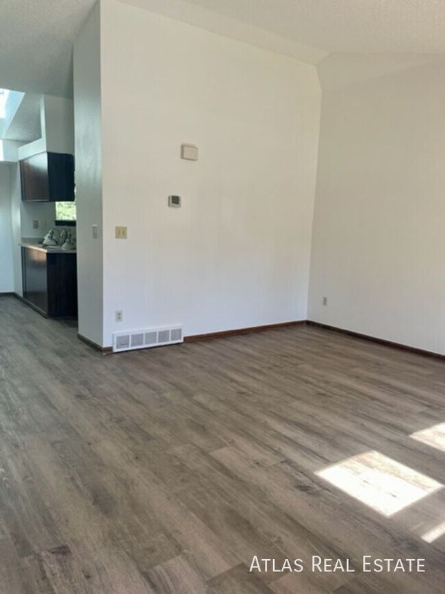 Foto del edificio - 2312 Antelope Rd