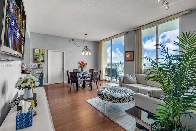 Foto del edificio - 2775 NE 187th St