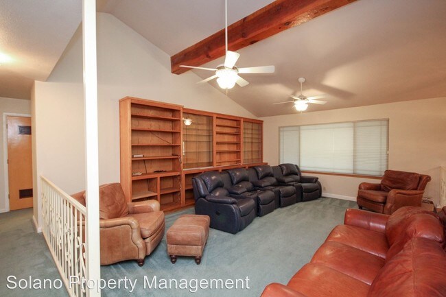 Building Photo - 6202 Pleasants Valley Rd