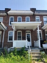 Building Photo - 2653 Lauretta Ave