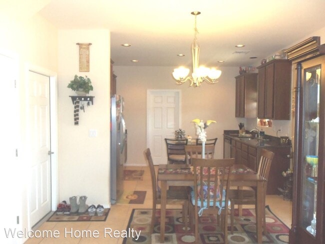 Building Photo - 4 br, 2.5 bath House - 231 Burnage Lane