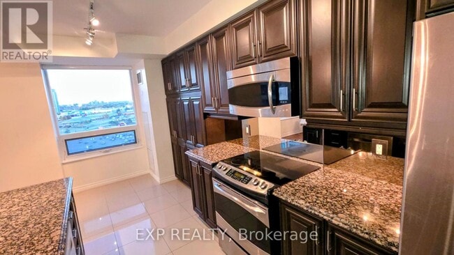 Building Photo - 88 Promenade Cir