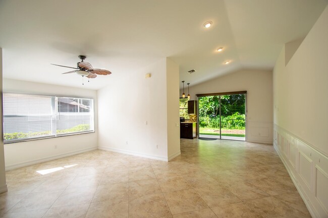 Building Photo - 7469 Kingsley Ct