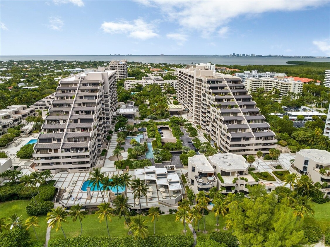 151 Crandon Blvd Unit 926, Key Biscayne, FL 33149 Condo for Rent in