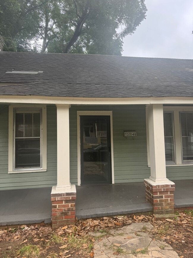 Building Photo - 1348 Glover St