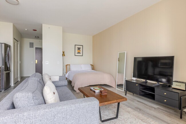 Foto del edificio - 340 E North Water St