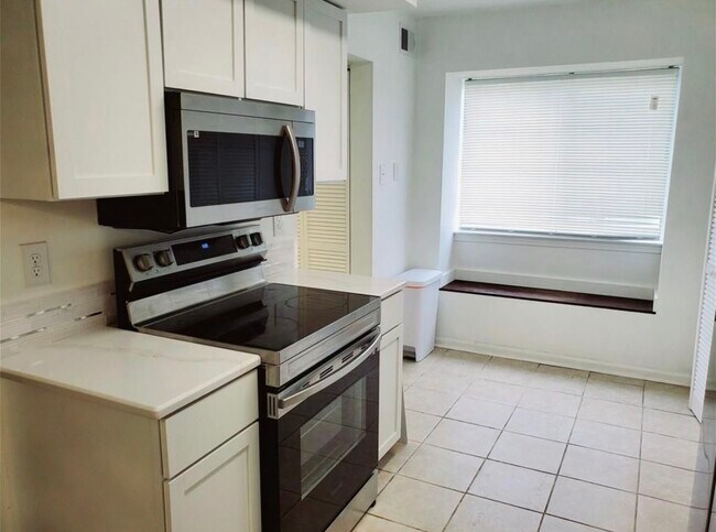 Foto del edificio - 6701 Dickens Ferry Rd