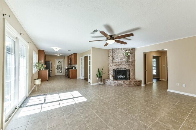 Building Photo - 1518 Neptune Ln