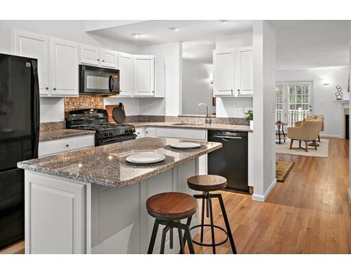 Foto principal - 10 Adams Ct