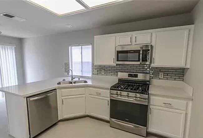 Building Photo - 2 br, 3 bath House - 7054 Magic Moment Ln.