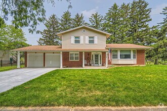 Building Photo - 1322 E Thurston Dr