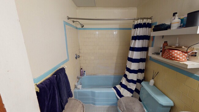 Foto del edificio - 244 Beacon St