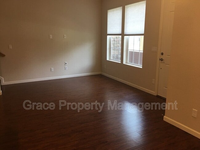 Building Photo - 12764 Leyden St