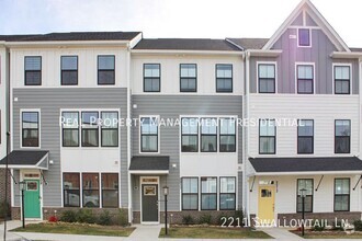 Building Photo - 2211 Swallowtail Ln