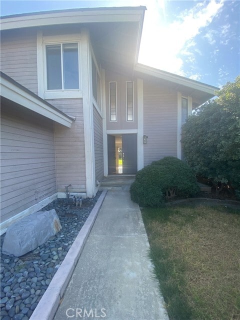 Building Photo - 17402 Brooklyn Ave