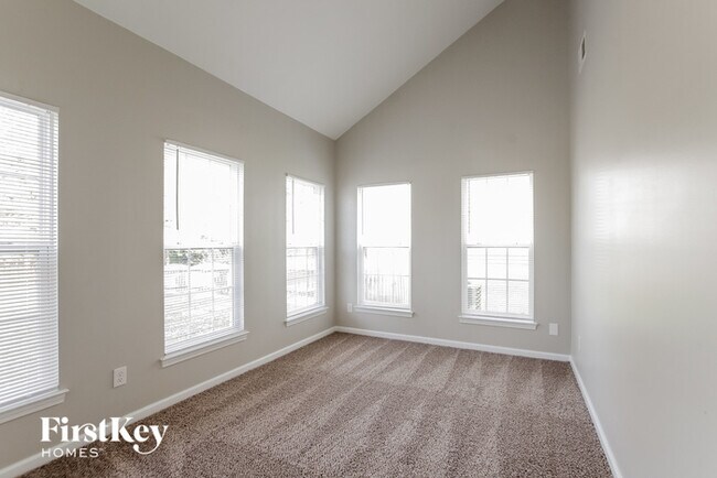 Building Photo - 2022 Bridleside Dr