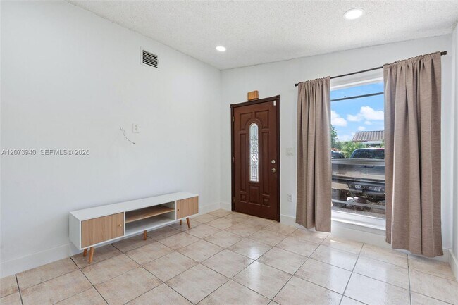 Foto del edificio - 11259 NW 88th Ave