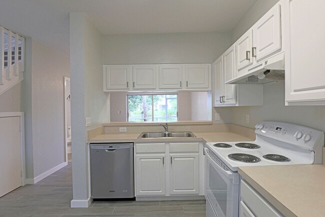 Foto del edificio - Cypress Landing 10067