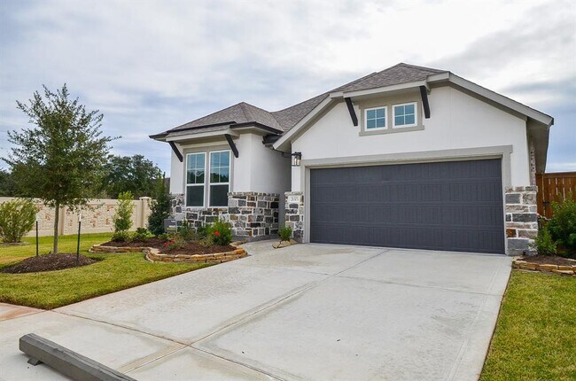 Building Photo - 26303 Camden Cyn Ave