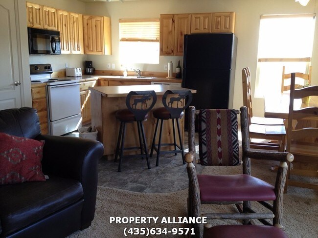 Building Photo - FULLY FURNISHED / FOX BAY CONDO