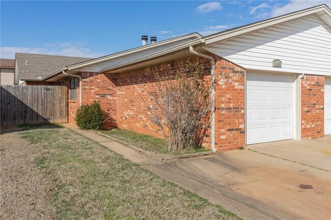 Building Photo - 1409 Sequoyah Ave