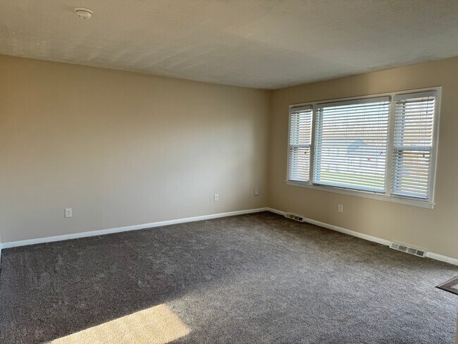 Foto del edificio - 308 E Tiverton Way