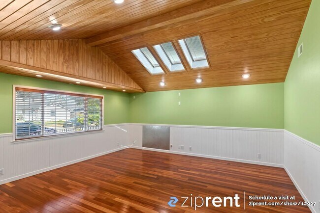 Foto del edificio - 5674 Waltrip Ln